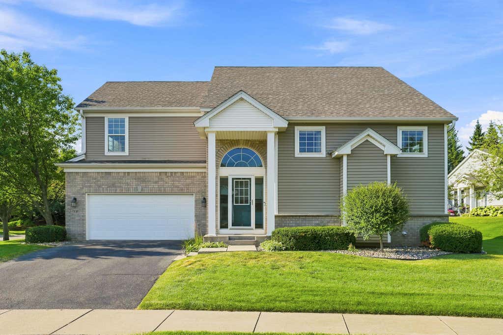 Photo of 7143 Arthur Drive, Woodbury, MN 55125 (MLS # 7115199)
