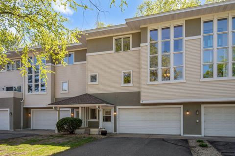 3664 Abbey Way C Eagan MN 55123