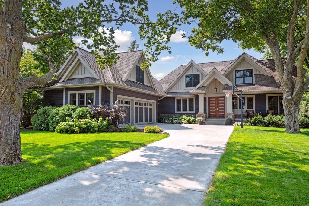 Photo of 154 Babcock Lane, Wayzata, MN 55391 (MLS # 7057874)