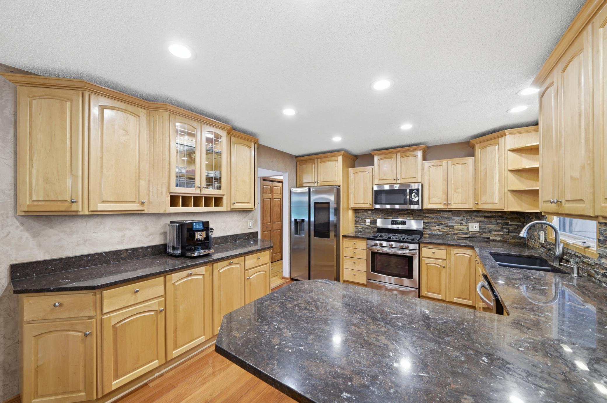 6655 Tanager Lane