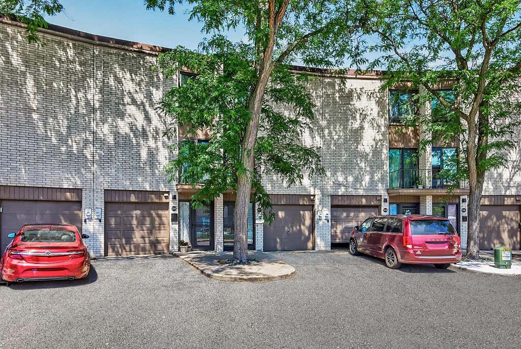 Photo of 123 Mcknight Road N #J, Saint Paul, MN 55119 (MLS # 7017026)