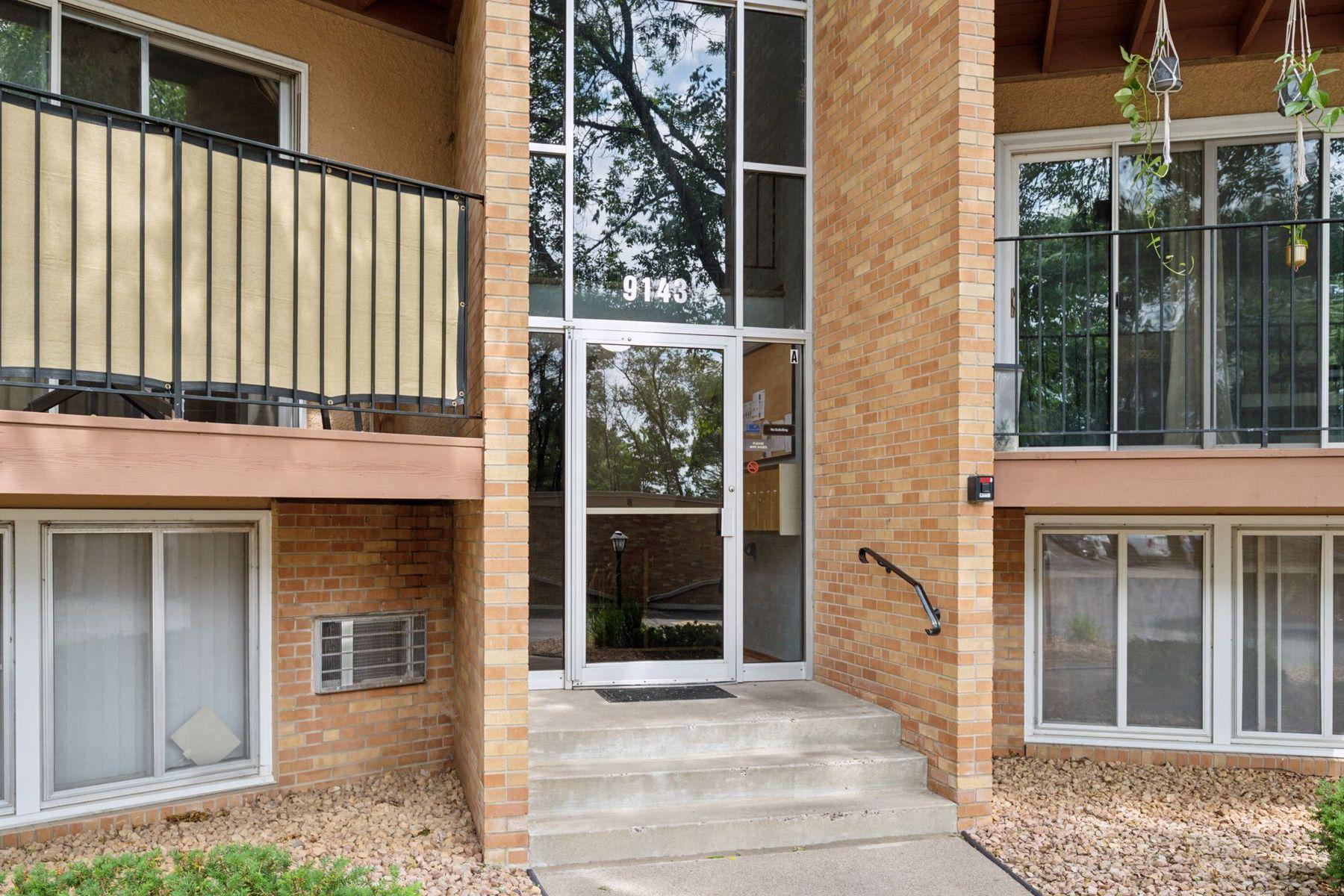 9143 Olson Memorial Highway 55 306