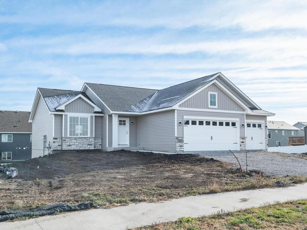 Photo of 929 Prestwick Drive, Belle Plaine, MN 56011 (MLS # 6821912)