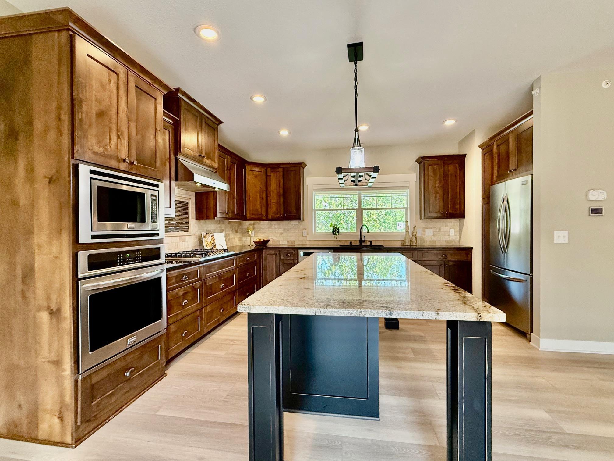15653 Cobblestone Lake Parkway