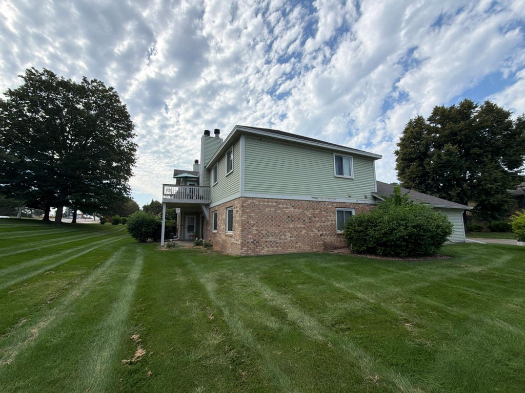 Photo of 5135 Balmoral Lane, Bloomington, MN 55437 (MLS # 7138477)