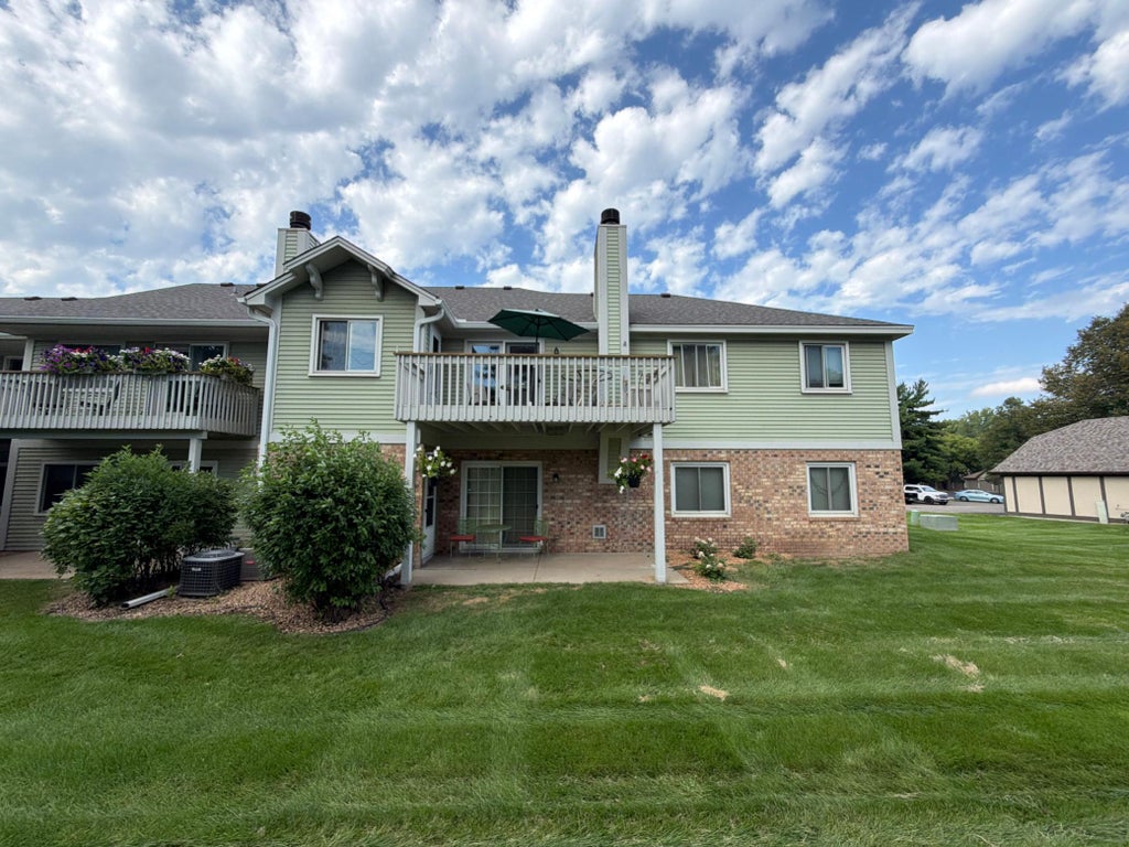Photo of 5135 Balmoral Lane, Bloomington, MN 55437 (MLS # 7138477)