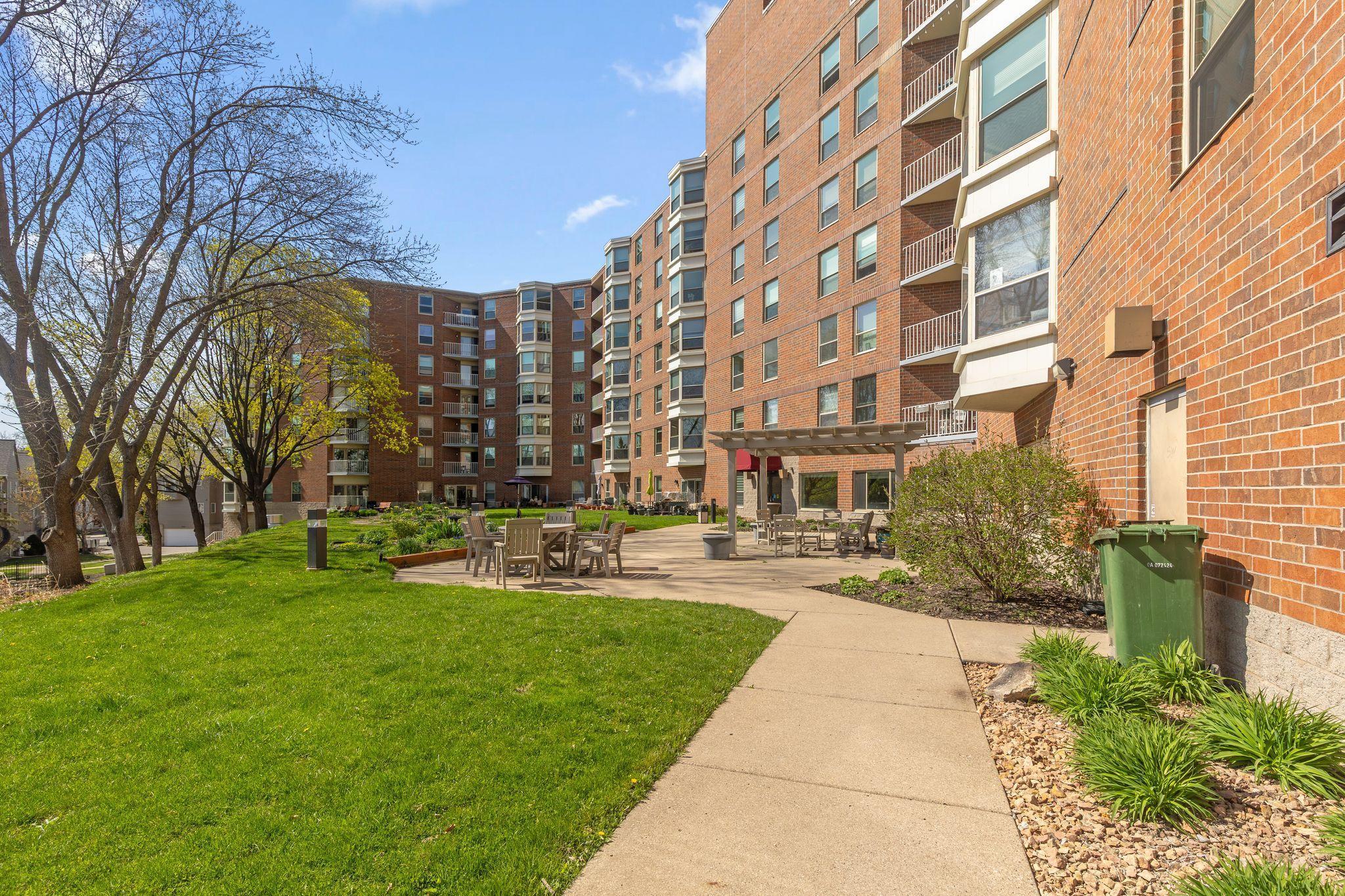 1425 W 28th Street 508