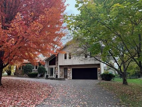 1560 Rhode Island Avenue N Golden Valley MN 55427