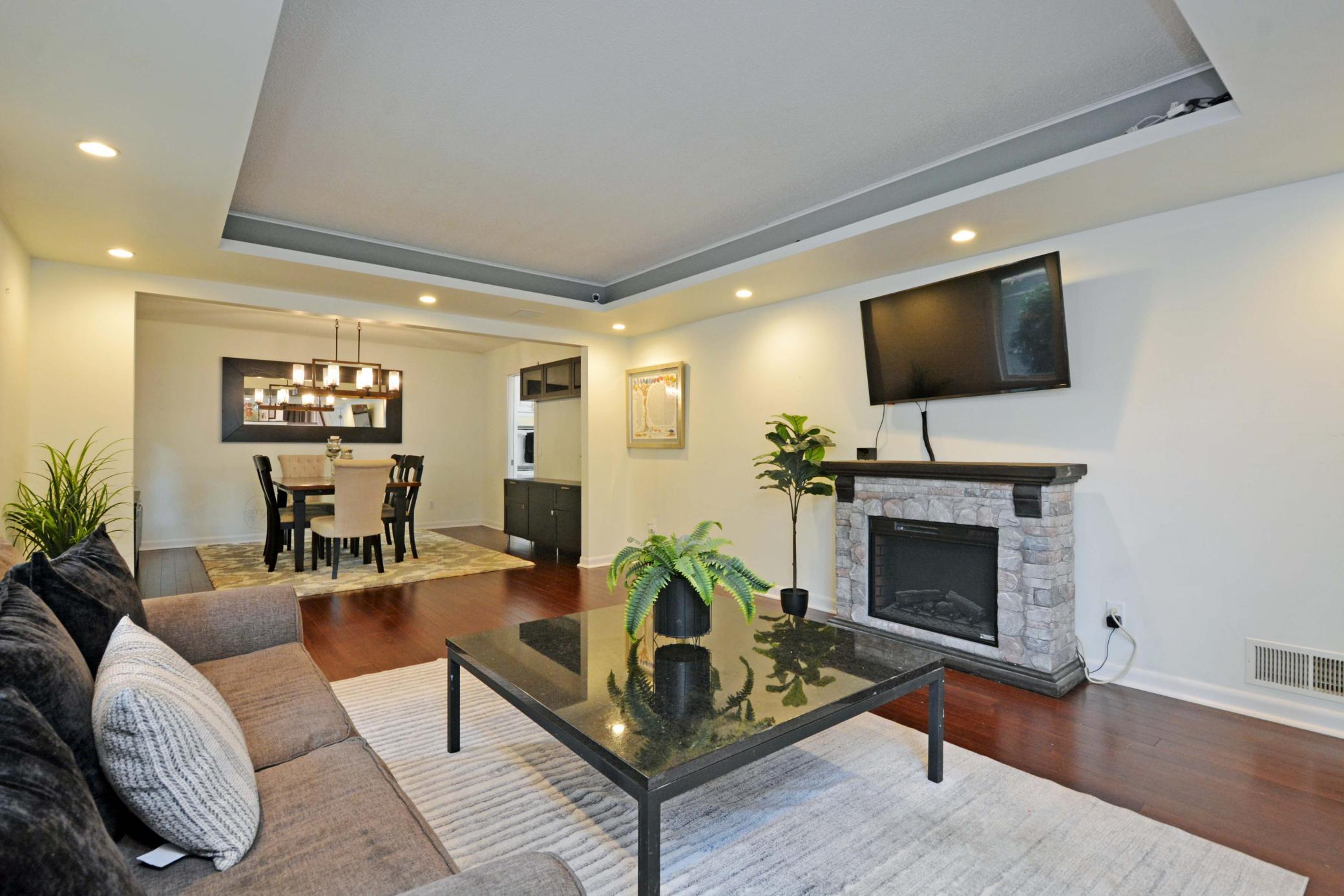 1560 Rhode Island Avenue N