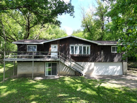 Photo of 33672 County Road 15, Morton, MN 56270 (MLS # 7100502)