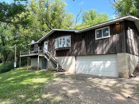 Photo of 33672 County Road 15, Morton, MN 56270 (MLS # 7100502)