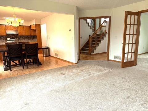 952 Moonlight Drive Woodbury MN 55125