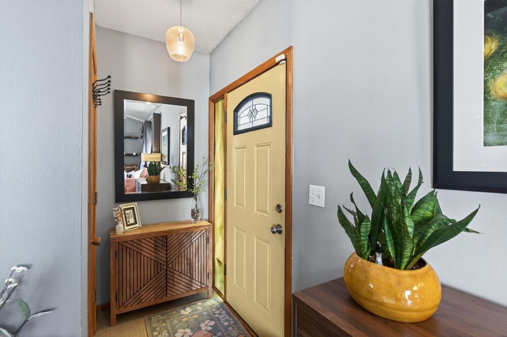 Photo of 4038 Queen Avenue N, Minneapolis, MN 55412 (MLS # 7039390)