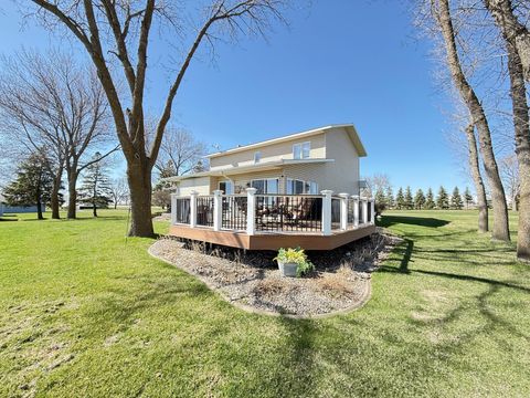 Photo of 2859 19th Avenue SW, Willmar, MN 56201 (MLS # 7060258)