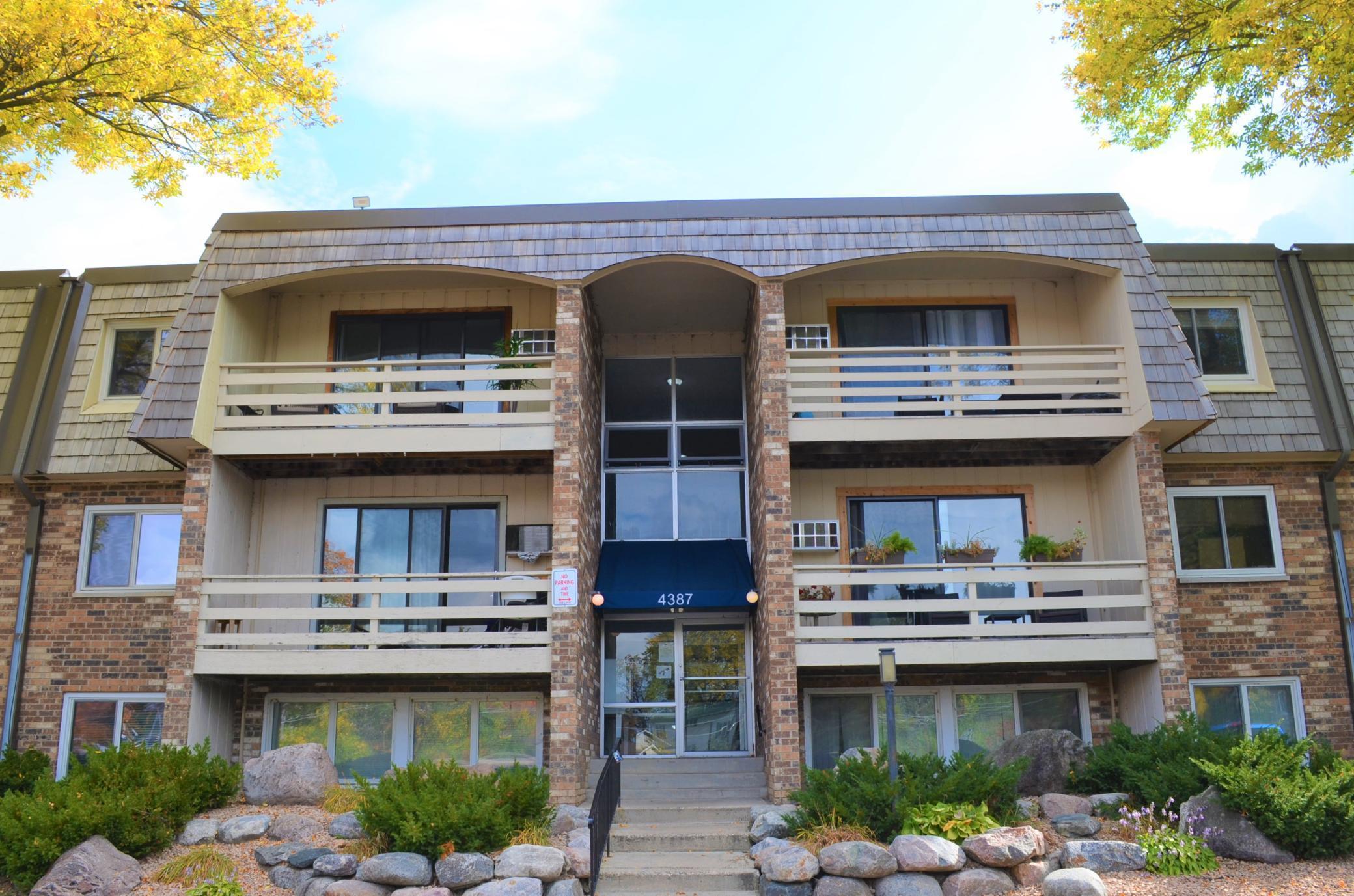 4387 Wilshire Boulevard 212