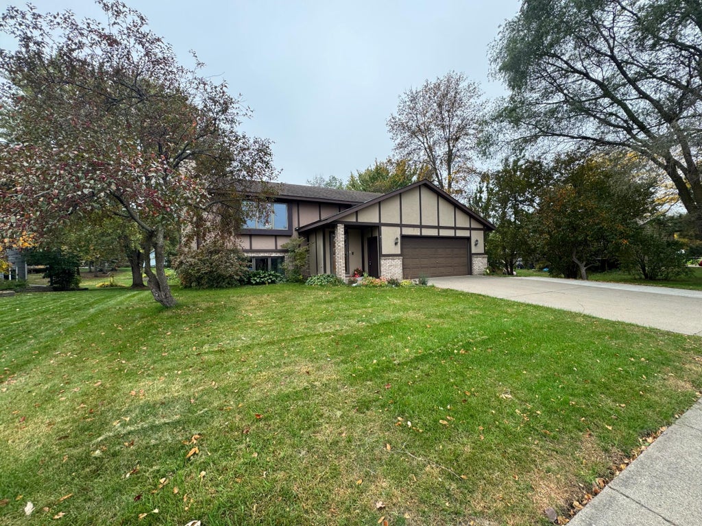 Photo of 902 4th Avenue NE, Little Falls, MN 56345 (MLS # 7159342)
