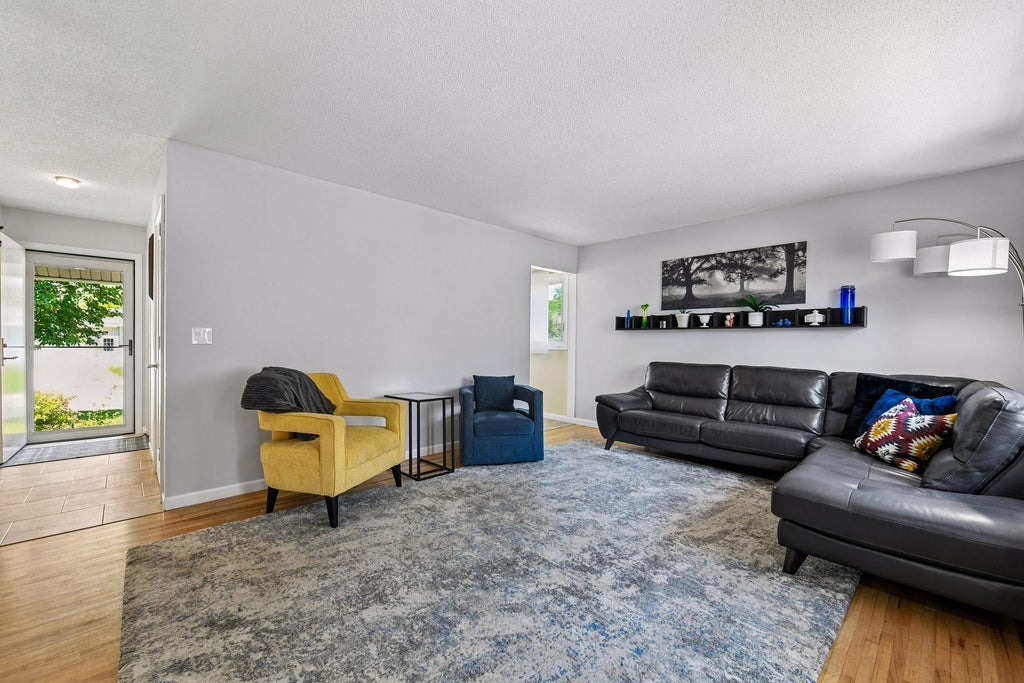 Photo of 112504 Ramsey Court, Chaska, MN 55318 (MLS # 7103402)
