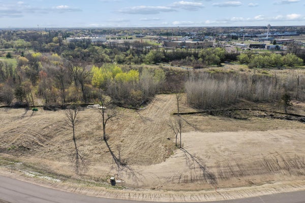5195 389TH TRL, NORTH BRANCH, MN 55056 - Image f92ba6cf8ffcffdfa4ee3762a841de53/1601596292