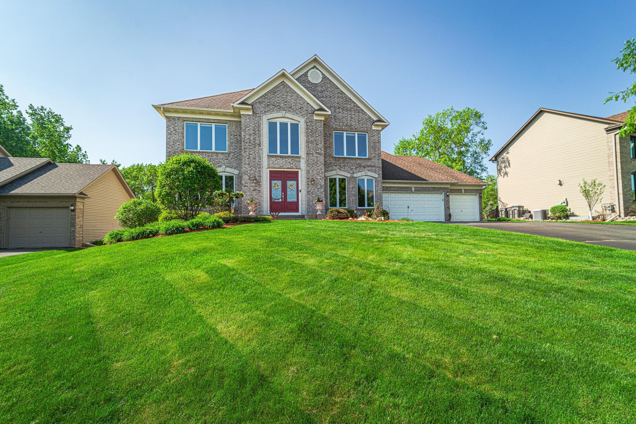 8516 Carriage Hill Circle