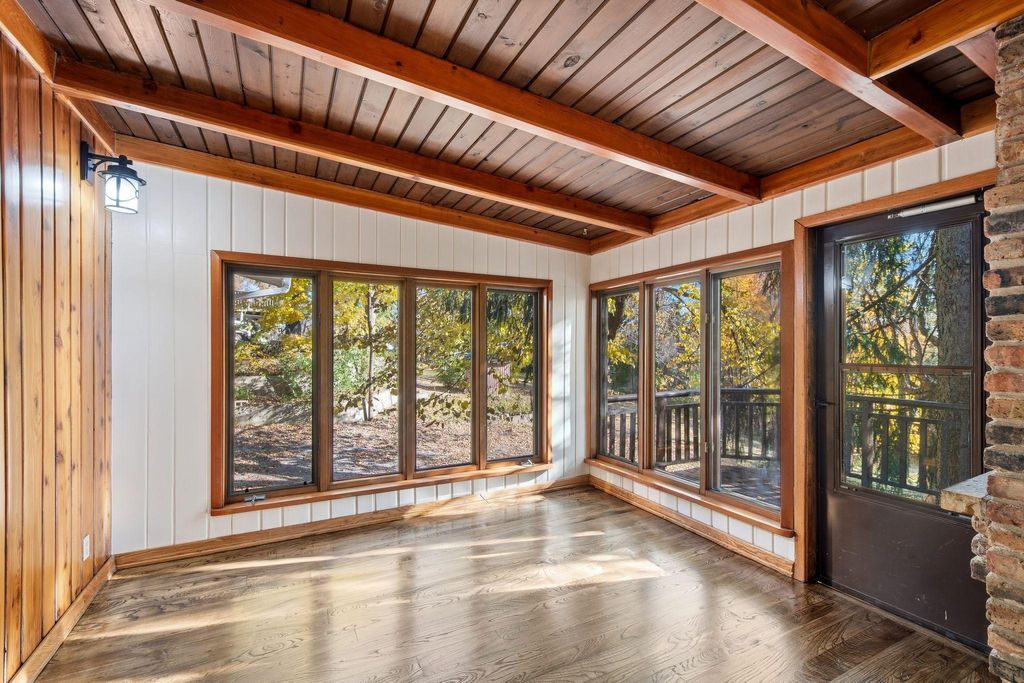 Photo of 15701 Oak Ridge Road, Eden Prairie, MN 55346 (MLS # 6826268)