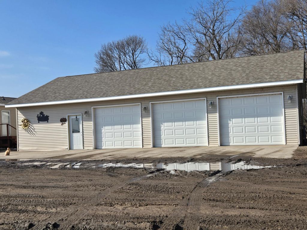 Photo of 14010 10th Street SE, Raymond, MN 56282 (MLS # 7030055)