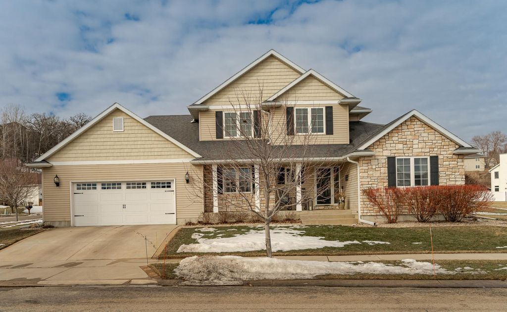 Photo of 3269 Lake Street NW, Rochester, MN 55901 (MLS # 7019928)