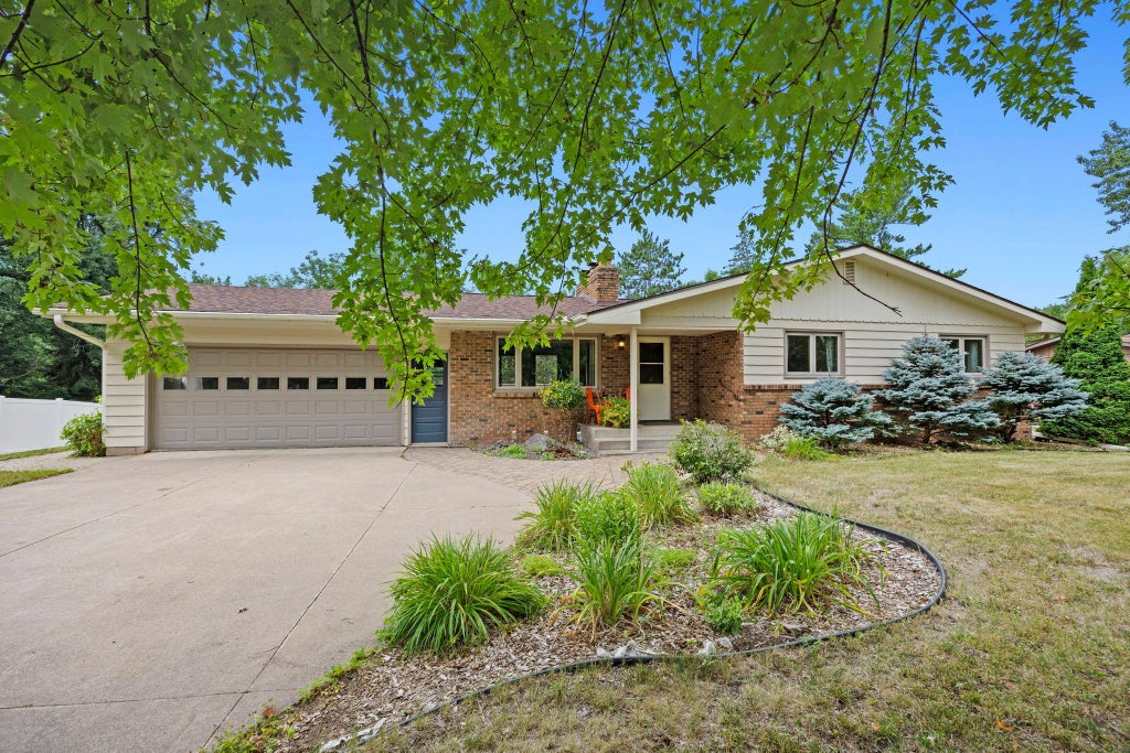 Photo of 475 Riverside Street, Mora, MN 55051 (MLS # 7139592)