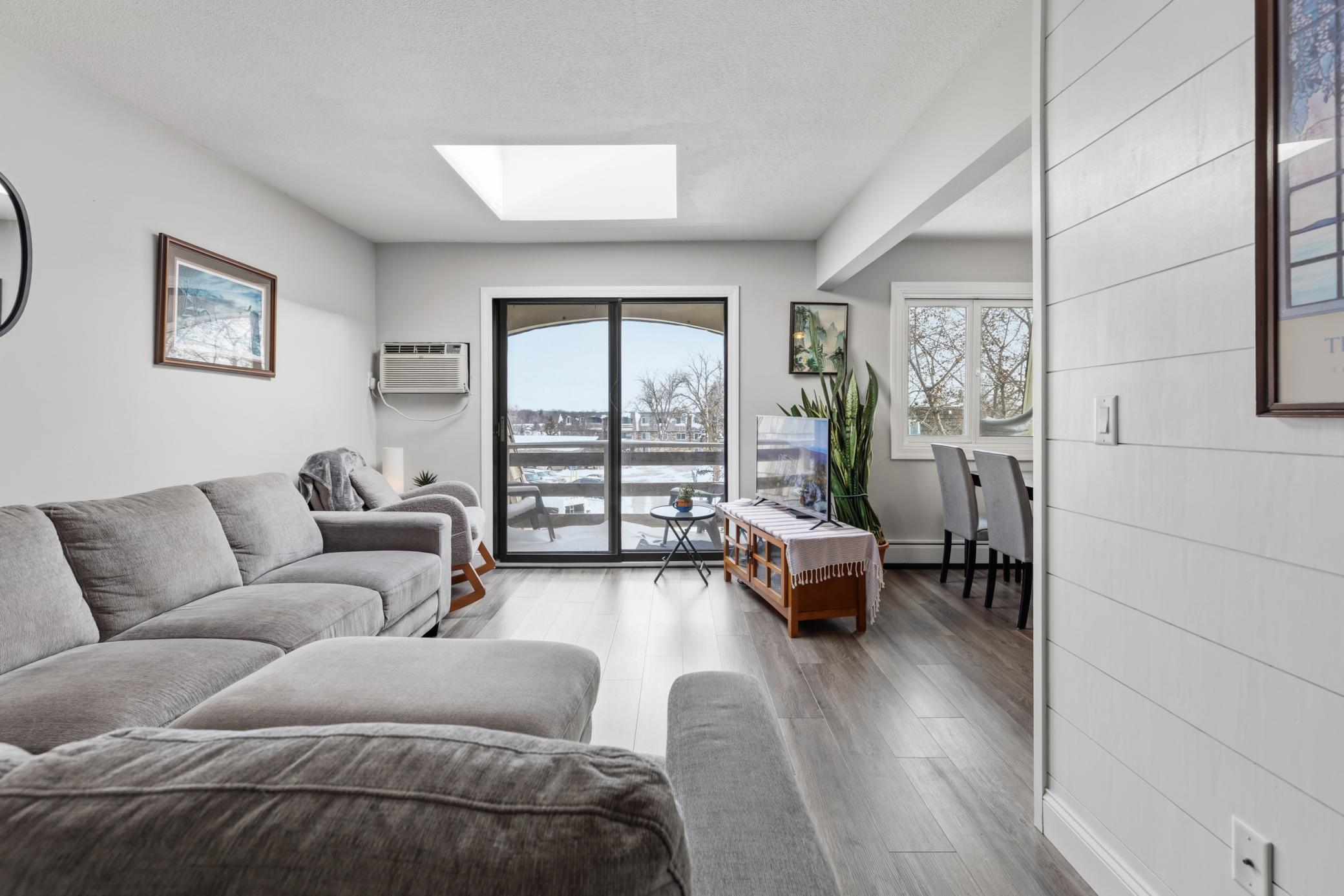 4397 Wilshire Boulevard 307