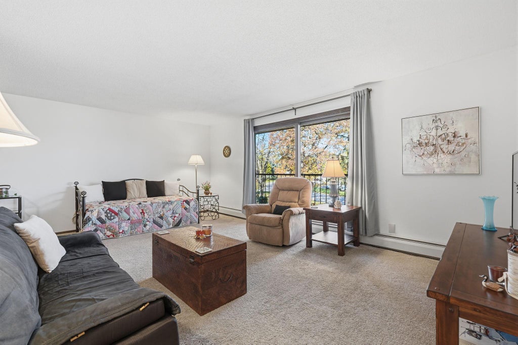 Photo of 260 Westview Drive #206, West Saint Paul, MN 55118 (MLS # 7167489)