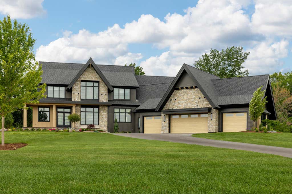 Photo of 7370 Keswick Court, Grant, MN 55082 (MLS # 7105850)