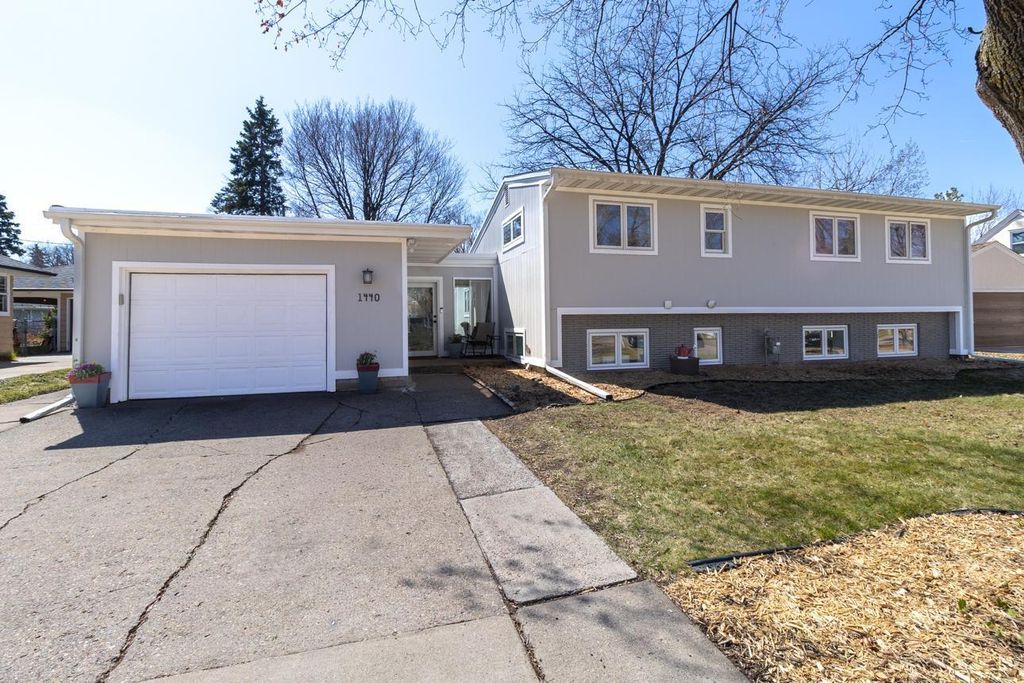 Photo of 1440 Belmont Lane W, Roseville, MN 55113 (MLS # 7052813)