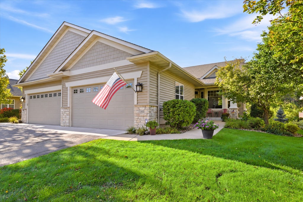 Photo of 7141 Ballard Trail, Inver Grove Heights, MN 55077 (MLS # 7147990)