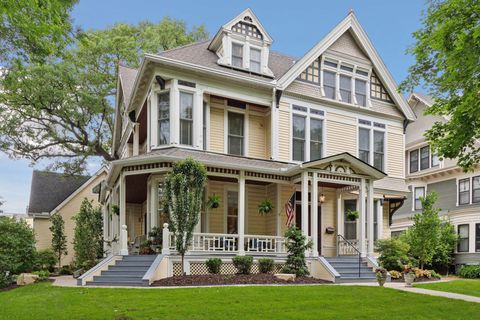 107 Virginia Street Saint Paul MN 55102