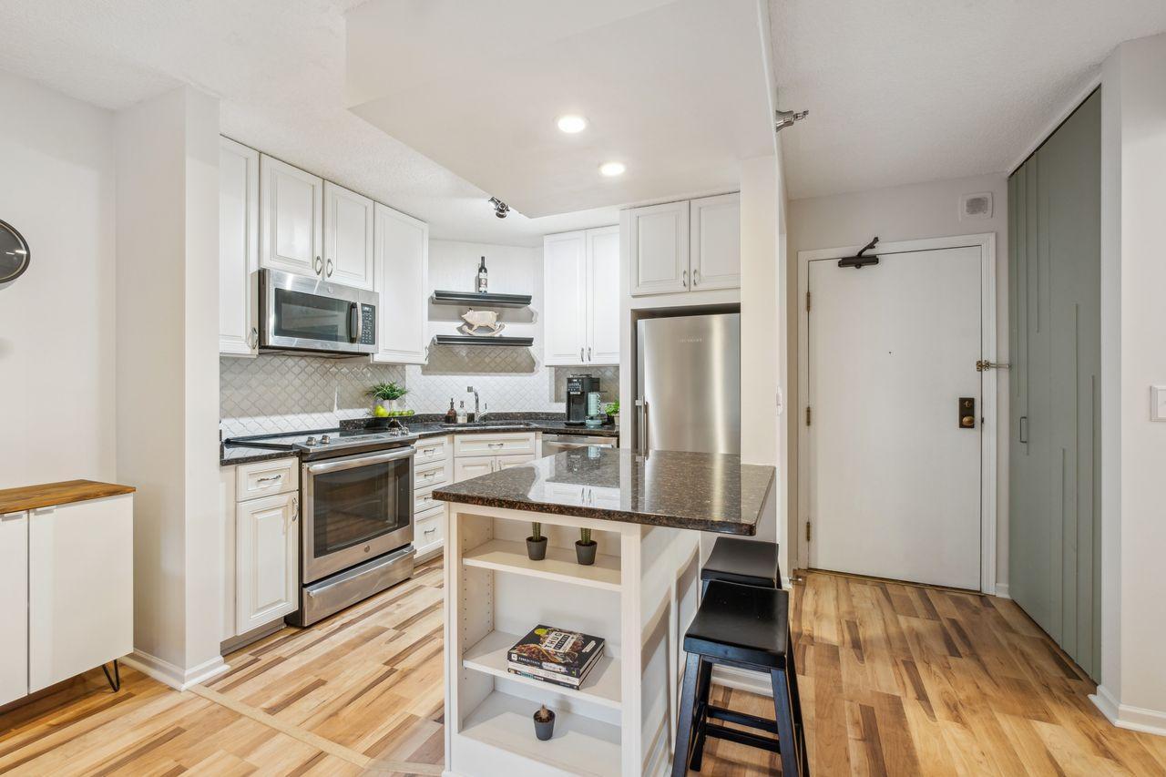 401 S 1st Street 308