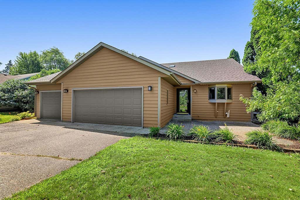 Photo of 6022 Prairie Rose Drive, Saint Cloud, MN 56303 (MLS # 7118397)