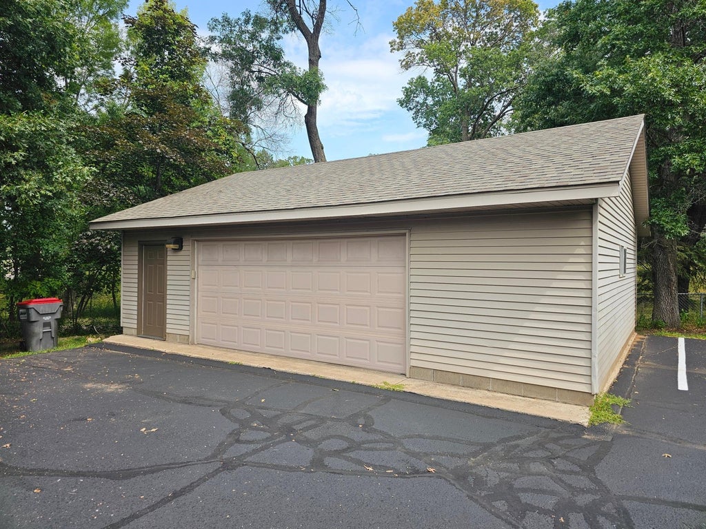Photo of 1994 E Rum River Drive S, Cambridge, MN 55008 (MLS # 7134808)