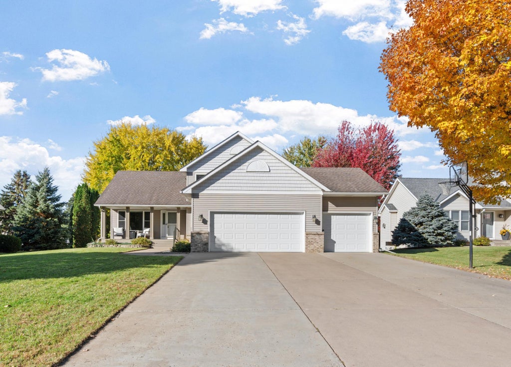 Photo of 5961 Norway Pine Court, White Bear Lake, MN 55110 (MLS # 7161270)