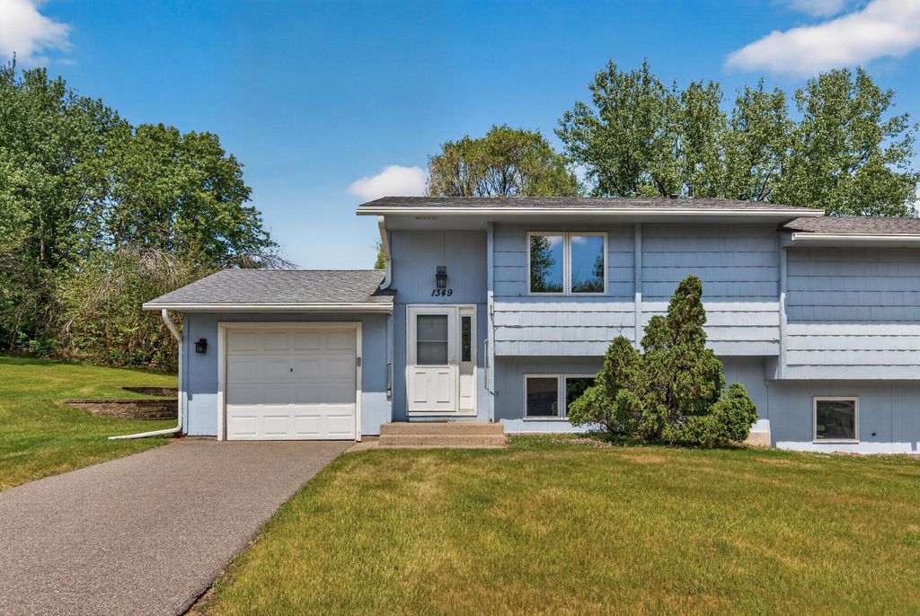 Photo of 1349 Easter Lane, Saint Paul, MN 55123 (MLS # 7027096)