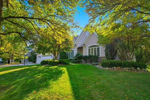 2608 Town Lake Drive Woodbury MN 55125