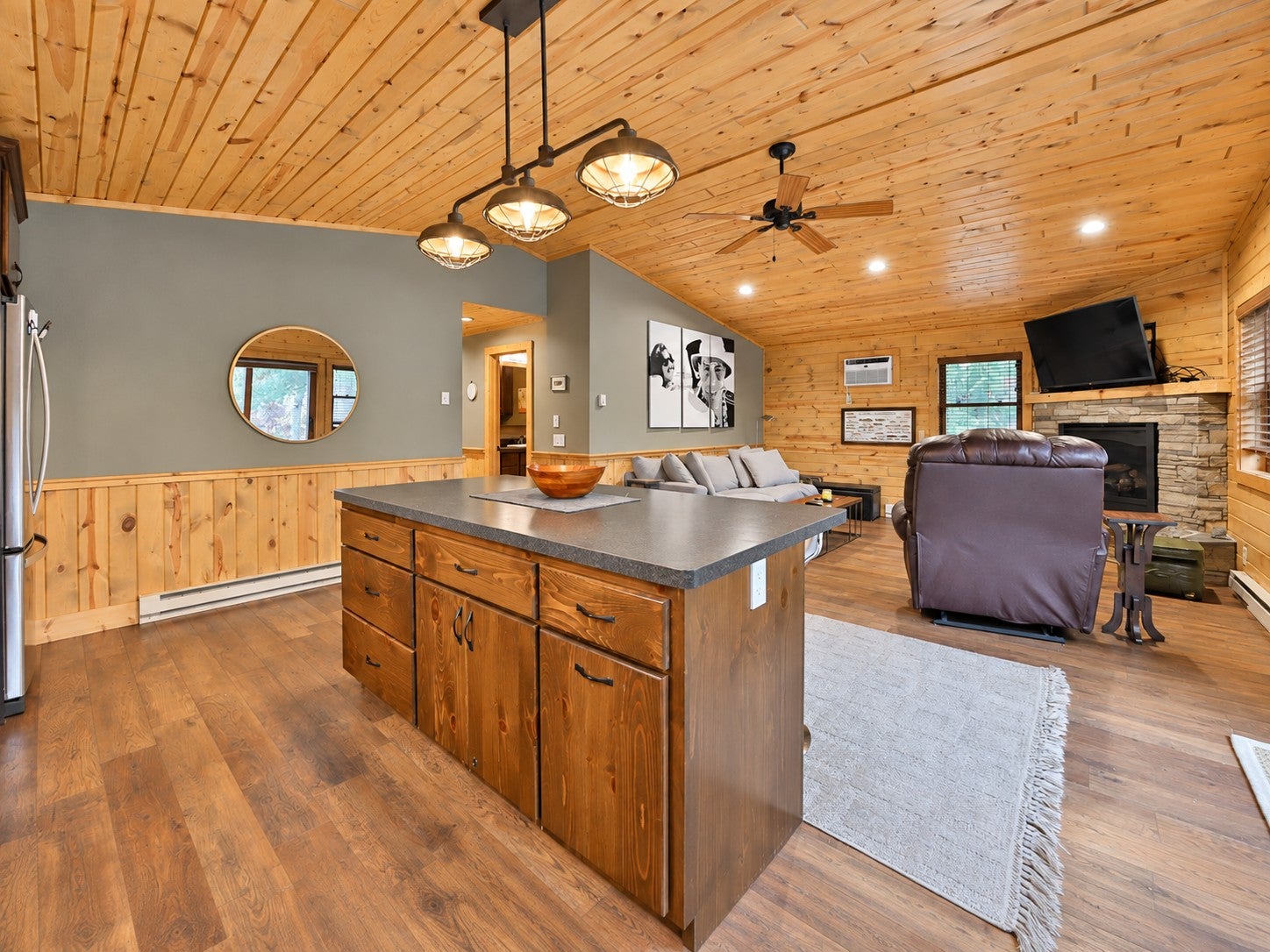 6141 Bourbon Lane