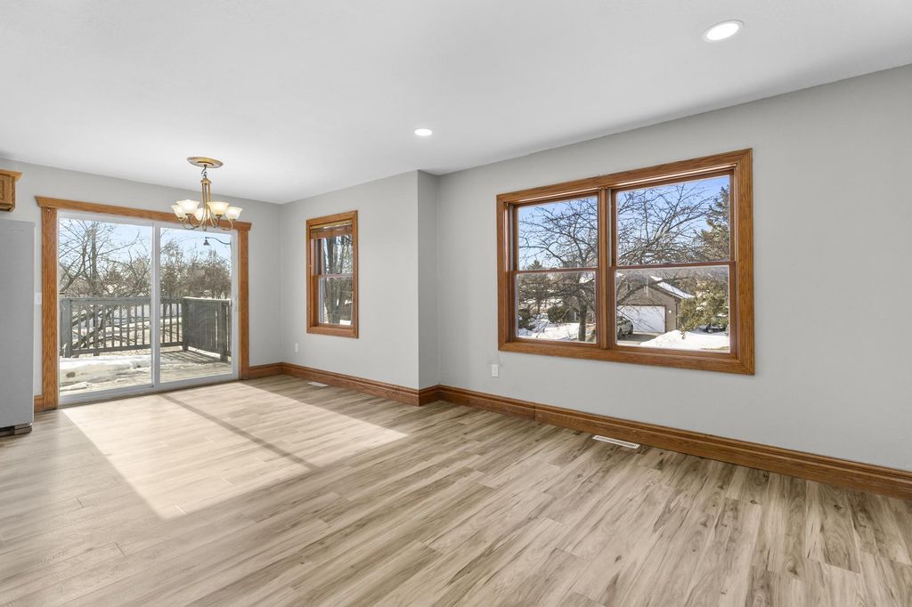 Photo of 3845 Hale Avenue N, Oakdale, MN 55128 (MLS # 6808440)