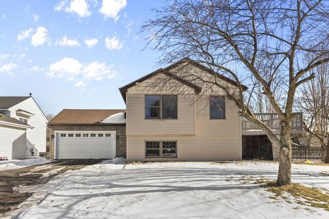 3845 Hale Avenue N Oakdale MN 55128