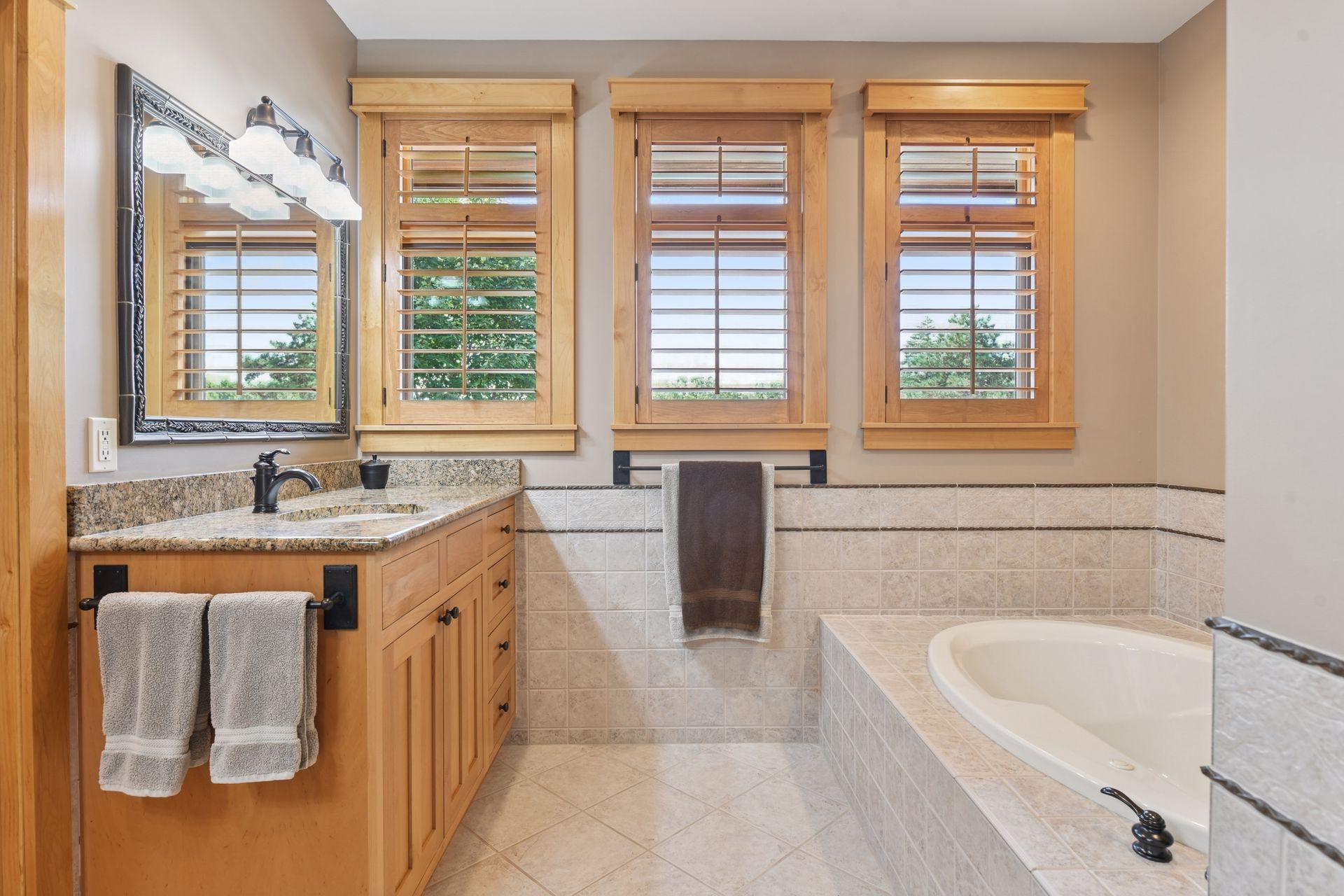 Minneapolis, Minnesota, 55436, United States, 5 Bedrooms Bedrooms, ,6 BathroomsBathrooms,Residential,Active,2034667