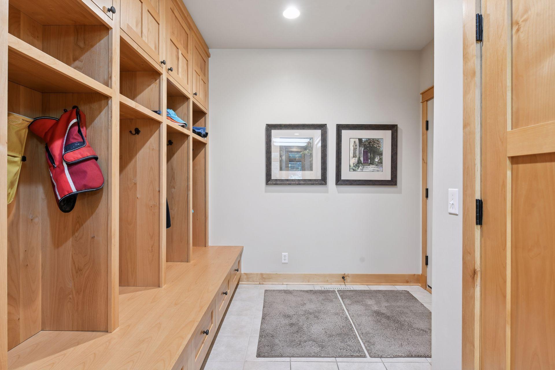 Minneapolis, Minnesota, 55436, United States, 5 Bedrooms Bedrooms, ,6 BathroomsBathrooms,Residential,Active,2034667