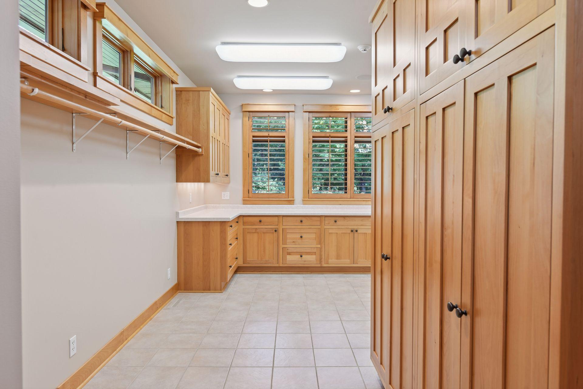 Minneapolis, Minnesota, 55436, United States, 5 Bedrooms Bedrooms, ,6 BathroomsBathrooms,Residential,Active,2034667