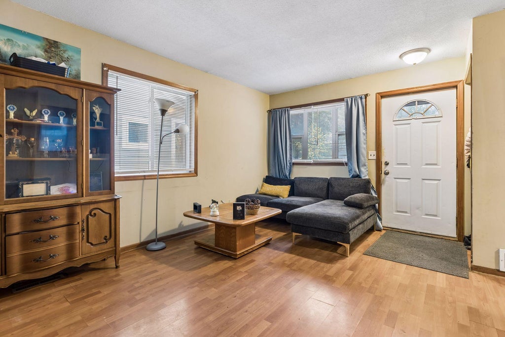 Photo of 613 Fillmore Street NE, Minneapolis, MN 55413 (MLS # 7165758)