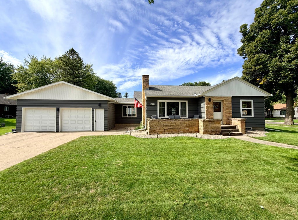 Photo of 821 Turner Street, Worthington, MN 56187 (MLS # 7144602)