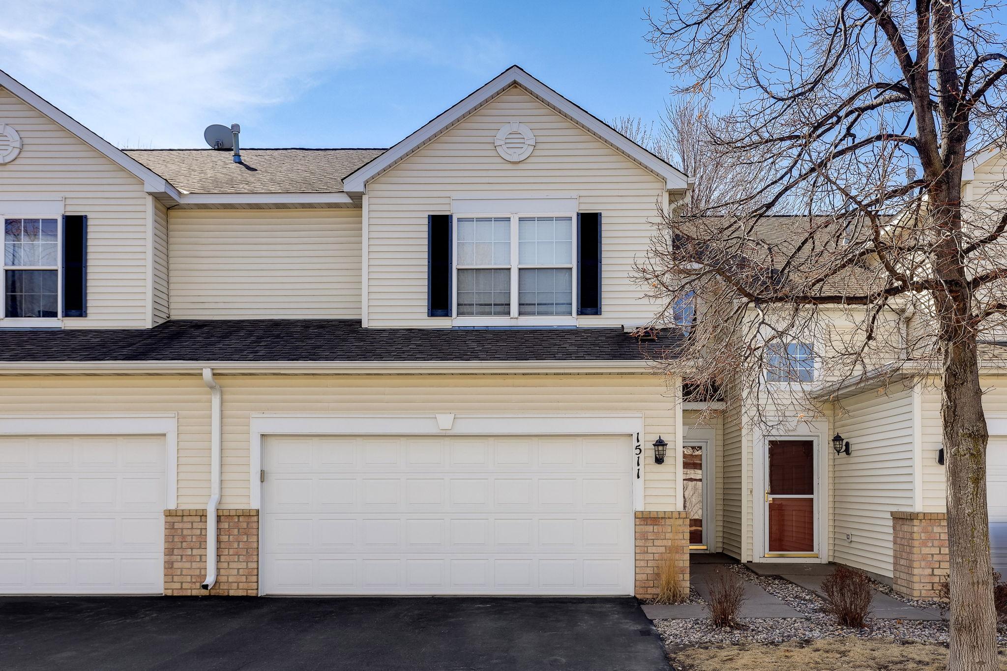 1511 Yorkshire Lane