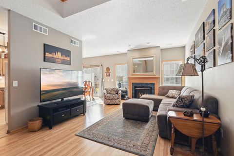 1511 Yorkshire Lane Shakopee MN 55379