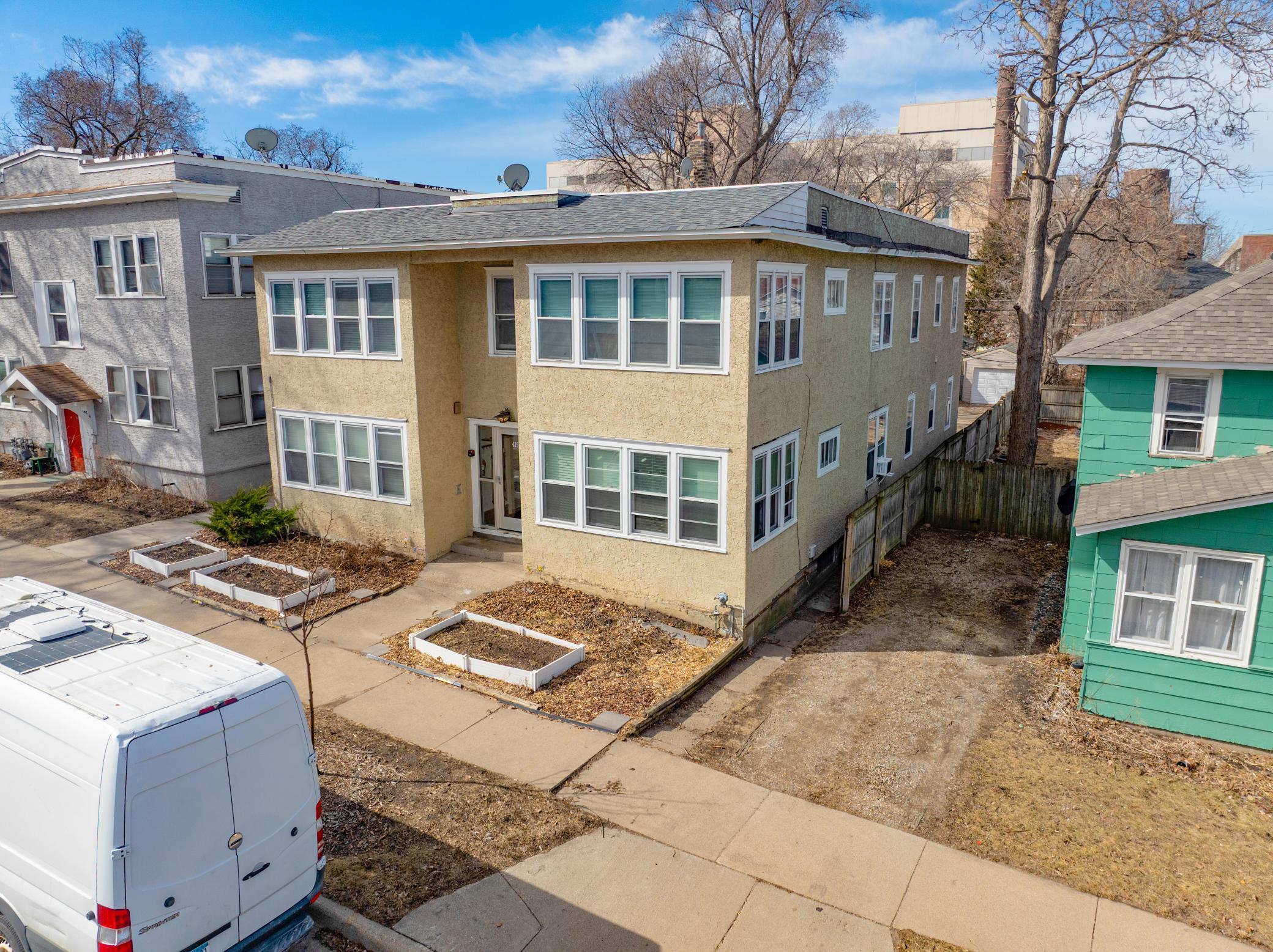 435 Fry Street